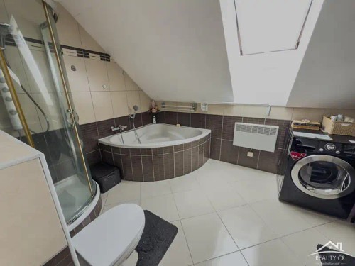 Prodej bytu 4+kk 145 m²