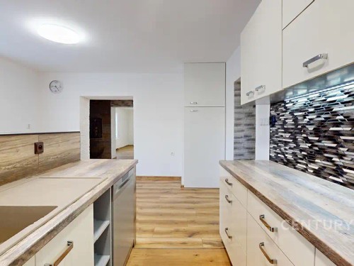 Prodej domu 180 m², pozemek 385 m²