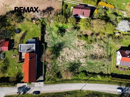 Prodej stavebního pozemku 1185 m²