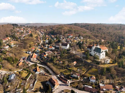 Prodej domu 930 m², pozemek 1294 m²