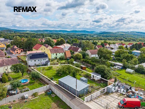 Prodej stavebního pozemku 991 m²
