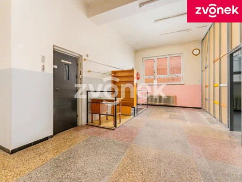 Prodej vily 700 m², pozemek 894 m²