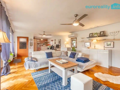 Prodej domu 196 m², pozemek 2259 m²