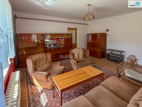 Prodej domu 200 m², pozemek 6424 m²