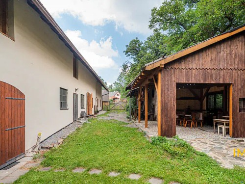 Prodej domu 233 m², pozemek 1102 m²