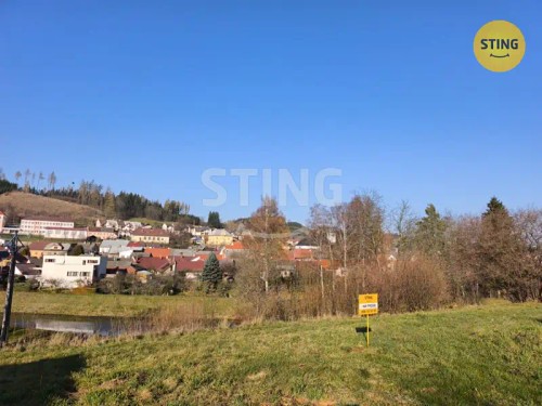 Prodej stavebního pozemku 922 m²