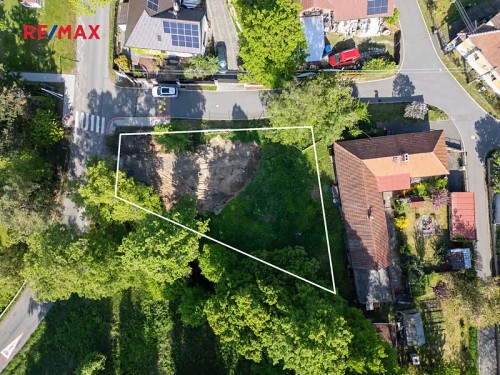 Prodej stavebního pozemku 800 m²