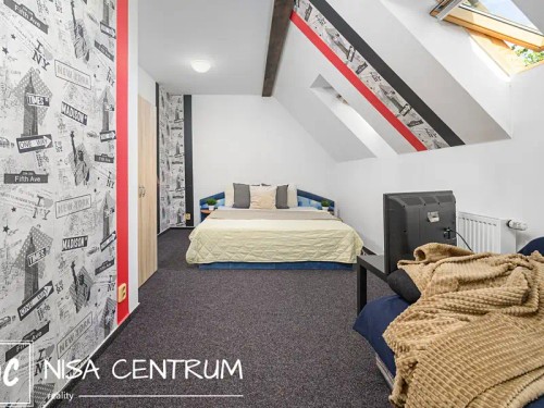 Prodej domu 272 m², pozemek 976 m²