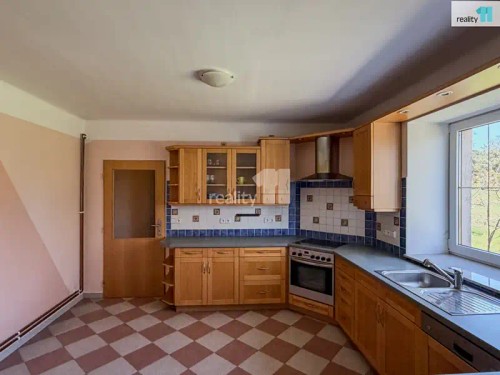 Prodej domu 200 m², pozemek 6424 m²