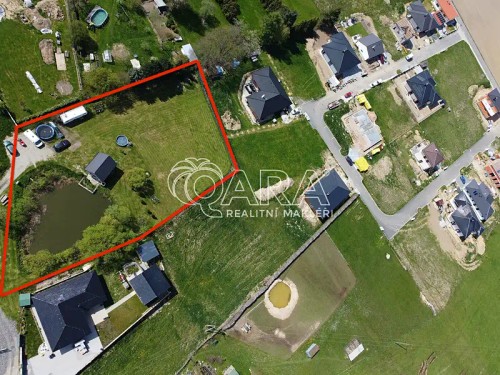 Prodej stavebního pozemku 3260 m²