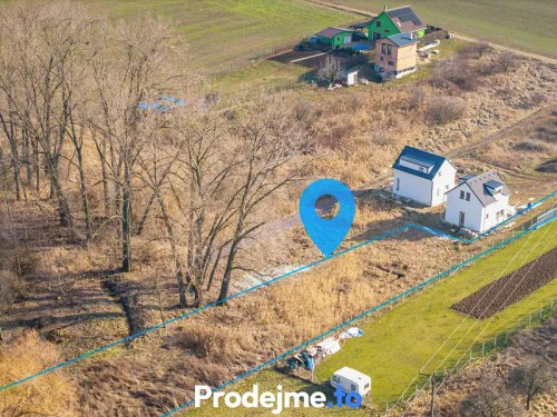 Prodej stavebního pozemku 1608 m²