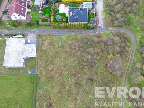 Prodej stavebního pozemku 1010 m²