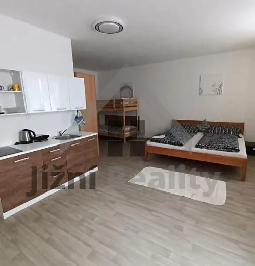 Prodej domu 900 m², pozemek 910 m²