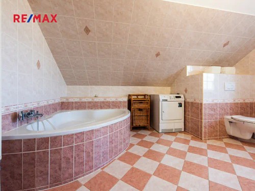 Prodej domu 209 m², pozemek 1446 m²