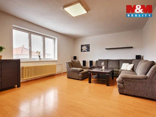 Prodej domu 303 m², pozemek 924 m²