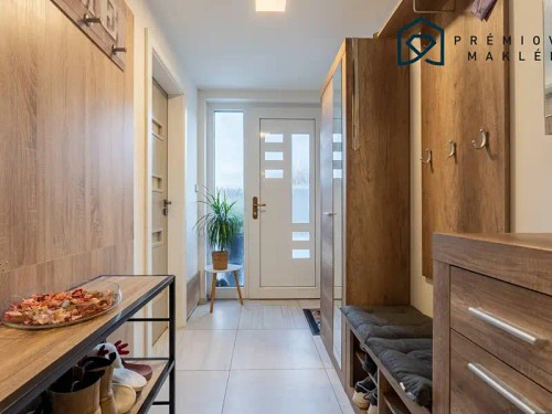 Prodej domu 353 m², pozemek 772 m²