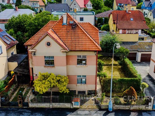 Prodej vily 300 m², pozemek 504 m²