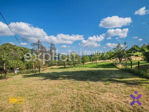 Prodej stavebního pozemku 5708 m²