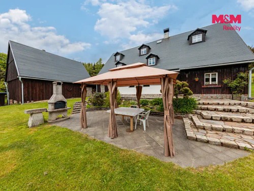 Prodej domu 250 m², pozemek 4516 m²