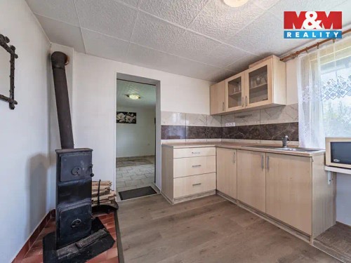 Prodaná  chata 43 m², pozemek 580 m²