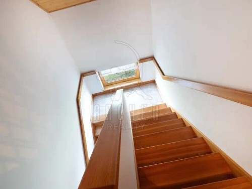 Prodej domu 330 m², pozemek 3732 m²