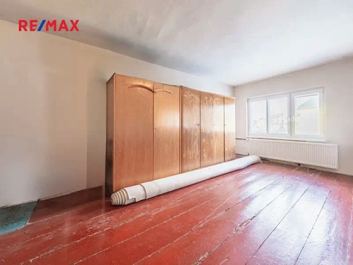 Prodej domu 370 m², pozemek 2417 m²