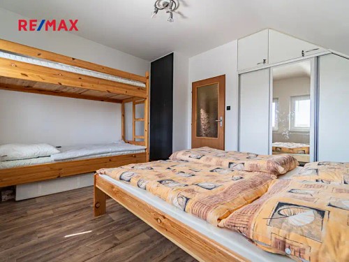 Prodaný  dům 200 m², pozemek 2022 m²