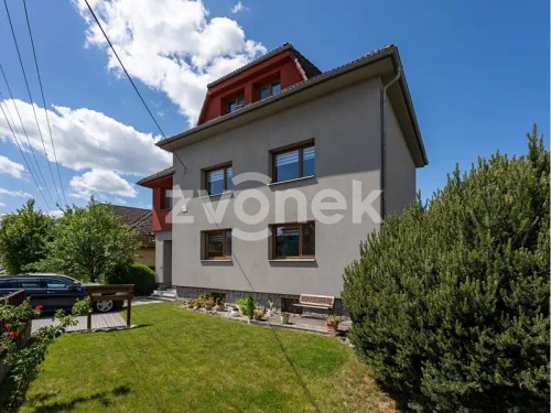 Prodej domu 284 m², pozemek 784 m²