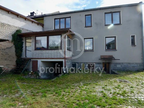 Prodej domu 270 m², pozemek 1909 m²