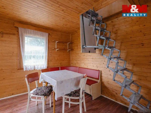 Prodej chaty 30 m², pozemek 400 m²