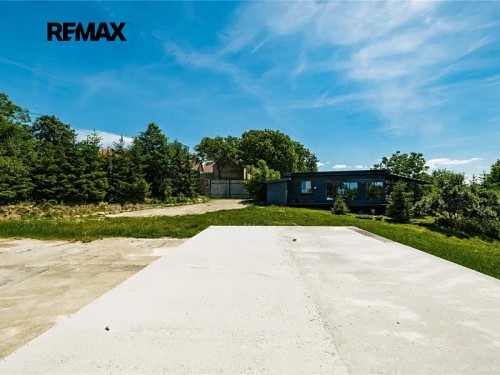 Prodej stavebního pozemku 3007 m²