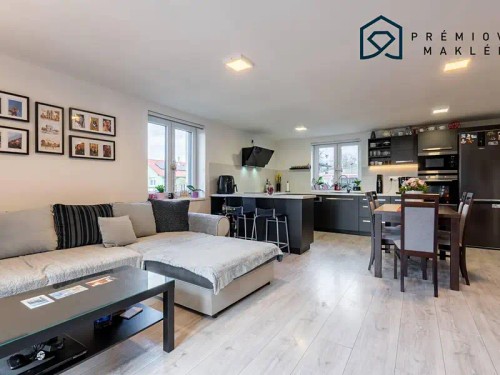 Prodej domu 353 m², pozemek 772 m²