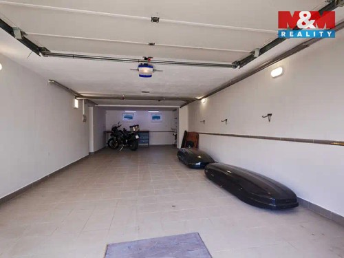 Prodej domu 303 m², pozemek 924 m²