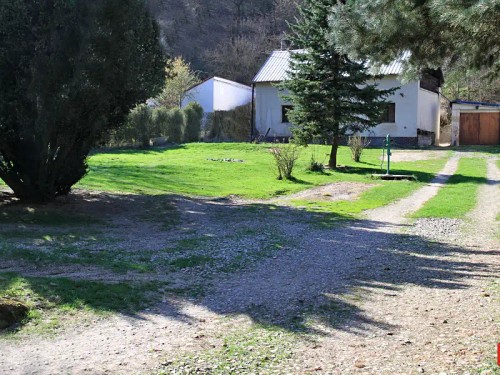 Prodej stavebního pozemku 1163 m²