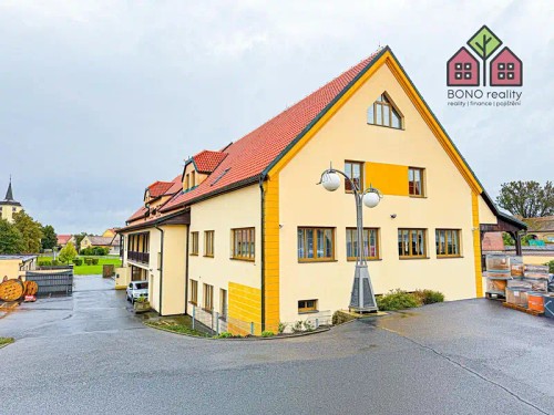 Prodej domu 1228 m², pozemek 5167 m²