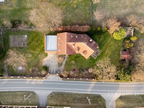 Prodej domu 242 m², pozemek 1 m²