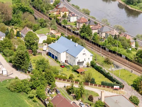 Prodej domu 900 m², pozemek 2785 m²