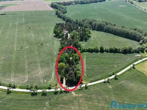 Prodej stavebního pozemku 3304 m²