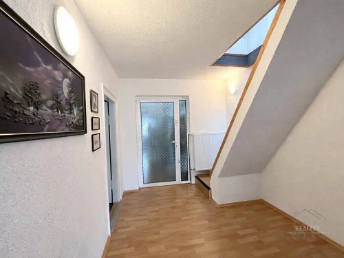 Prodej domu 348 m², pozemek 1200 m²