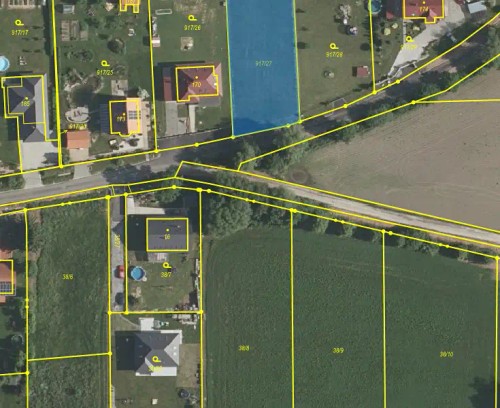 Prodej stavebního pozemku 1200 m²