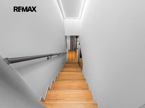 Prodej domu 304 m², pozemek 2708 m²