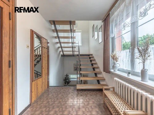 Prodej domu 216 m², pozemek 905 m²