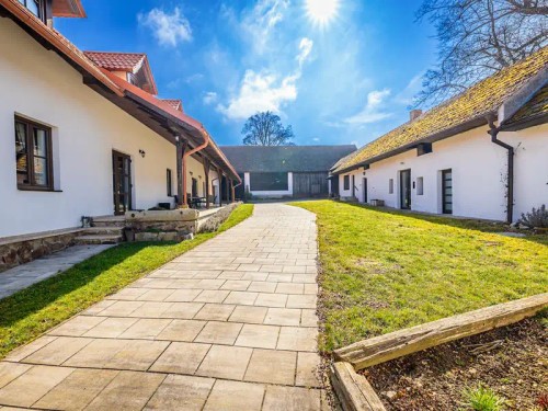 Prodej zemědělské usedlosti 395 m², pozemek 6536 m²