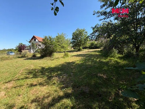 Prodej stavebního pozemku 1086 m²