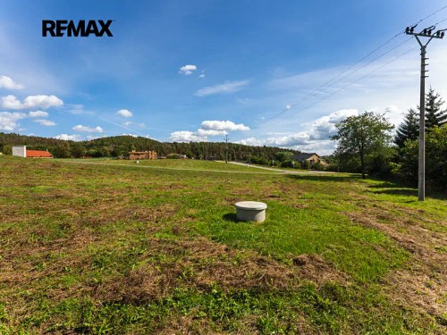 Prodej stavebního pozemku 1183 m²