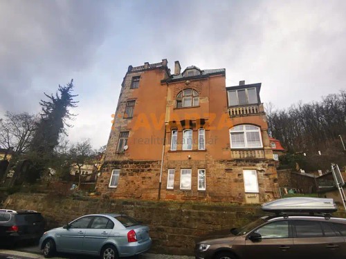 Prodej vily 396 m², pozemek 963 m²