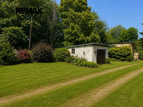 Prodej domu 100 m², pozemek 10000 m²