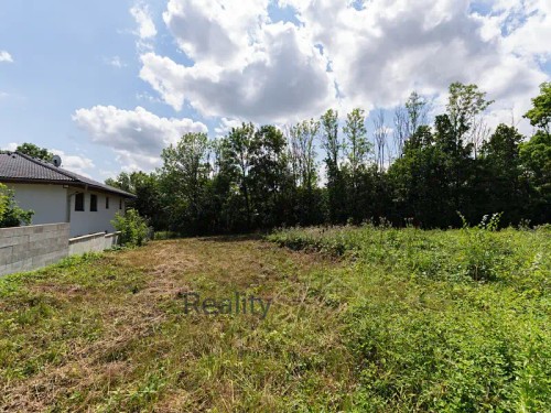 Prodej stavebního pozemku 1258 m²