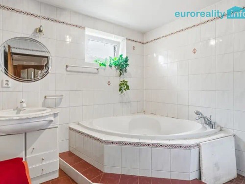 Prodej domu 190 m², pozemek 636 m²