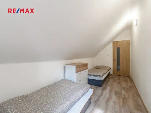 Prodej domu 243 m², pozemek 888 m²